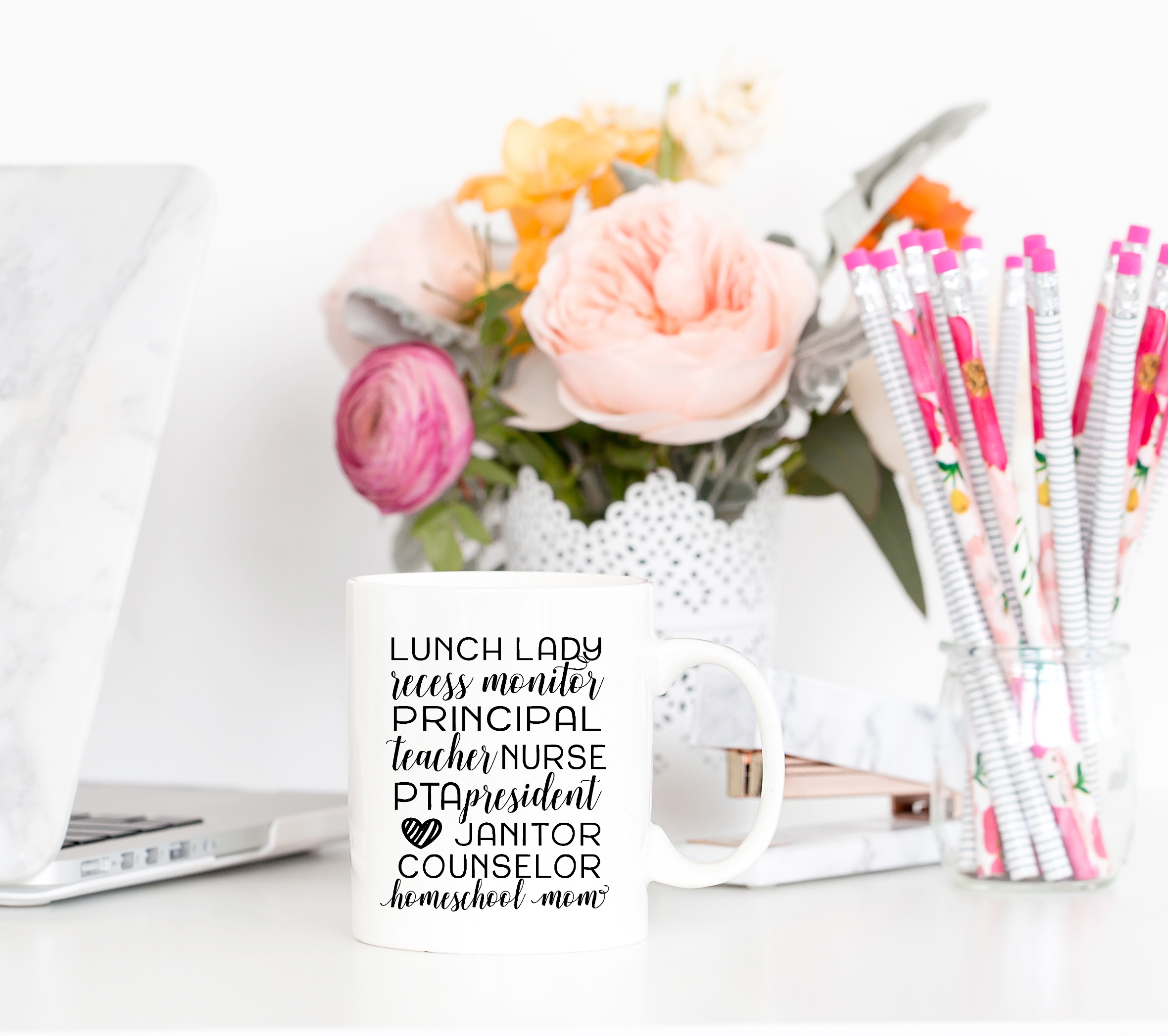 8 Gifts Every Homeschool Mom will LOVE - Gift for Moms