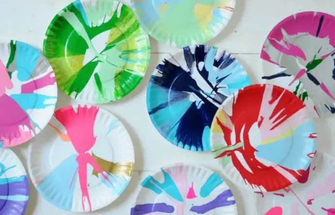 Paper Plate Salad Spinner Painting