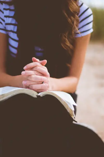 Homeschool Prayer Challenge Week 22: Right Fighting